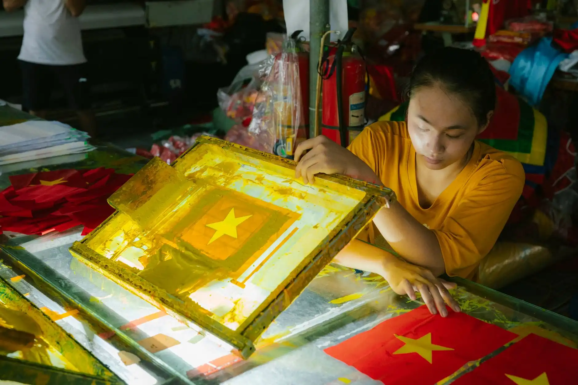 海口广告制作与喷绘写真工艺差异及适用场景解析封面图