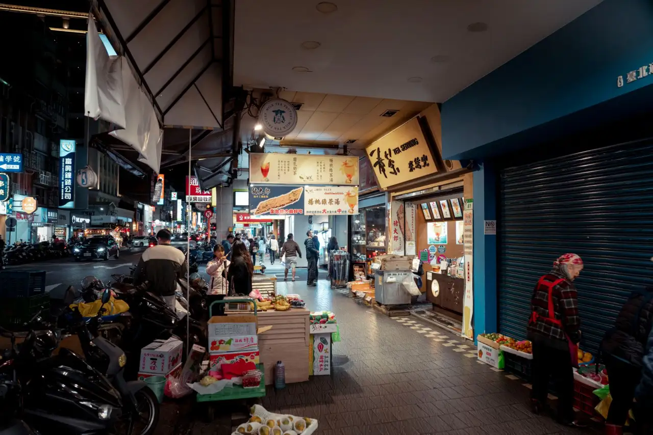海口广告制作工艺升级：喷绘写真色彩管理技术要点解析封面图